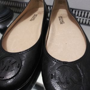 New Michael Kors Black Leather Flats
